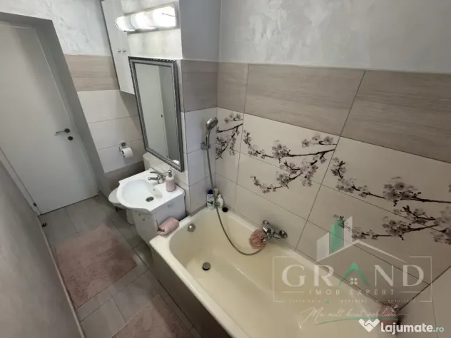 OPORTUNITATE | 2 CAMERE DECOMANDAT | LOGIE | PARCARE | B-dul - Baia Mare (Maramures)