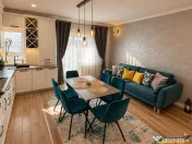 Apartament 3 camere, decomandat, regim vila, 2 terase, parca 