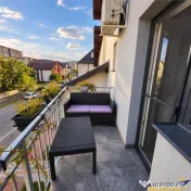 Apartament 3 camere, decomandat, regim vila, 2 terase, parca 