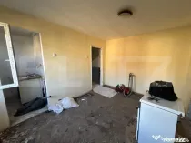 Apartament cu 2 camere, 31 mp, etaj 4/4, zona Pacii