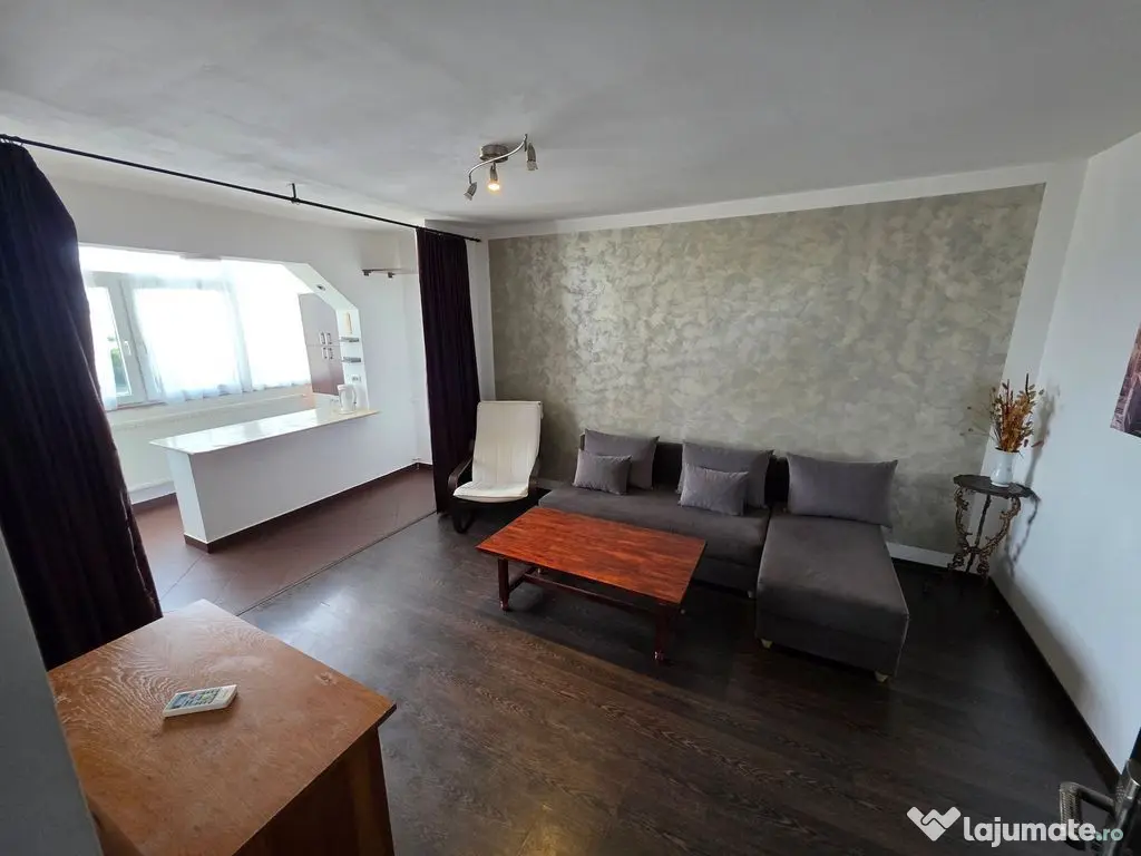 Apartament 2 camere transformat in 3 camere zona KM 4-5 - Constanta (Constanta)