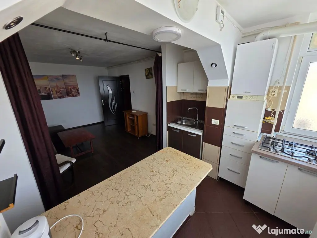 Apartament 2 camere transformat in 3 camere zona KM 4-5 - Constanta (Constanta)
