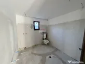 Casă de vanzare Golesti 4 camere 3 bai 