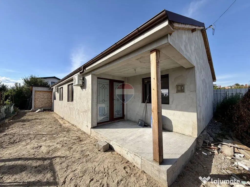 Casă de vanzare Golesti 4 camere 3 bai - Golesti (Vrancea)