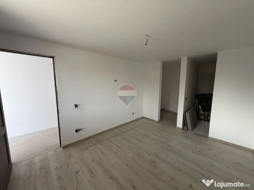 Casă de vanzare Golesti 4 camere 3 bai - Golesti (Vrancea)
