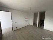 Casă de vanzare Golesti 4 camere 3 bai 