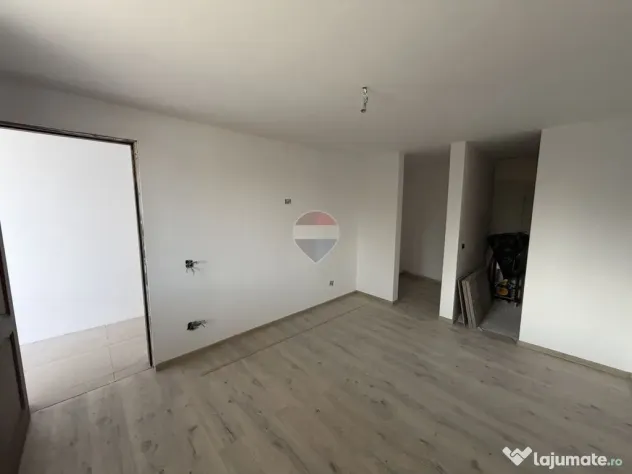 Casă de vanzare Golesti 4 camere 3 bai - Golesti (Vrancea)