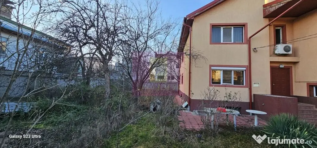 Vila cu teren la Parc Bazilescu