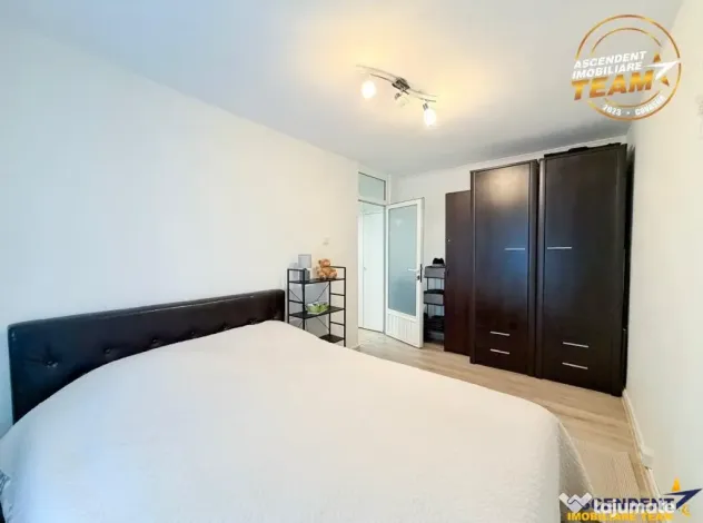 Proprietate si cu acces privat, 50mp, rezidential birouri - Brasov (Brasov)