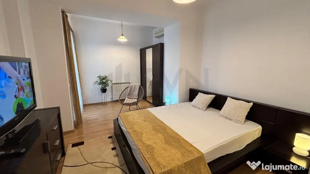 テ始chiriere apartament 4 camere decomandat, Herトピtrトブ, 117 mp, 2 parcトビi - Bucuresti (Bucuresti-Ilfov)