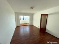 BANU MANTA, apartament 2 camere decom et 10, an bloc 1981 
