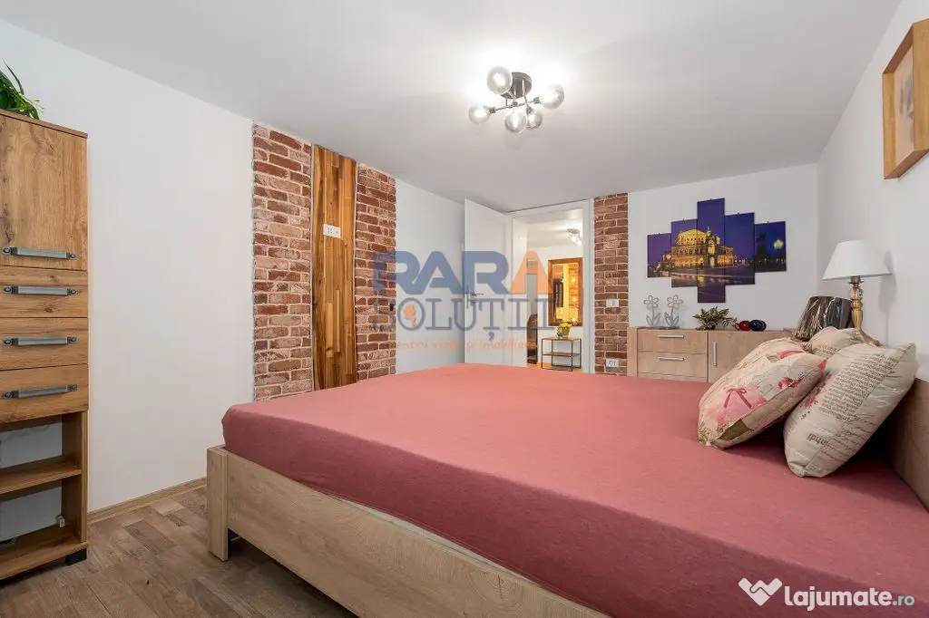 Casă premium 3 dormitoare + birou, garaj încălzit, acceptă animale - Roman (Neamt)
