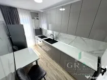 PRIMA ÎNCHIRIERE | 3 CAMERE DECOMANDATE | 2 PARCĂRI | BLOC