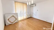 Spatiu comercial I Parter I 3 camere I 2 bai 