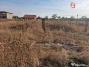 Teren intravilan de 922 mp cu utilitati - Ianova