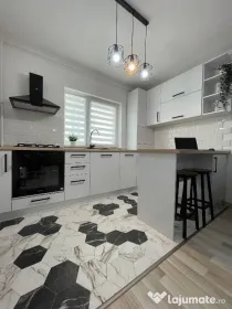 Inchiriez apartament 2 camere Aparatorii Patriei