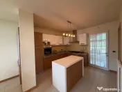 Casa cu teren 10.000mp si foarte multe posibilitati 