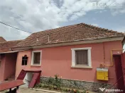 Casa de 3 camere, 500mp teren bucatarie de vara sura-Bod 