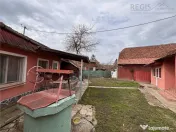 Casa de 3 camere, 500mp teren bucatarie de vara sura-Bod 