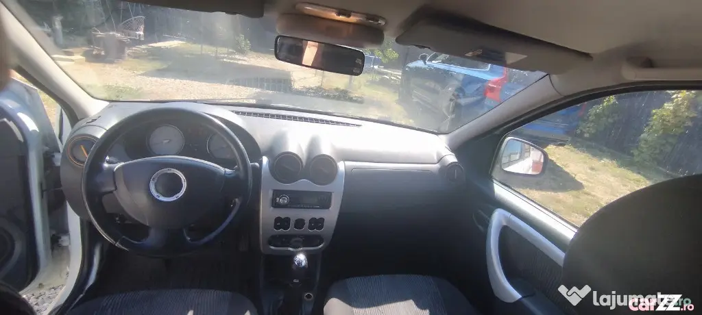 Dacia Logan 1.2 an 2011 - Leordeni (Arges)