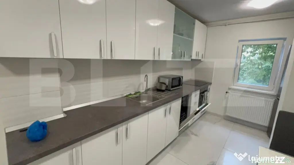 Apartament 4 camere , 3 dormitoare, zona UMF - Spitalul de r - Cluj-Napoca (Cluj)