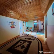 Proprietar!-Vând apartament 3 camere spațios în Roman ultracentral 