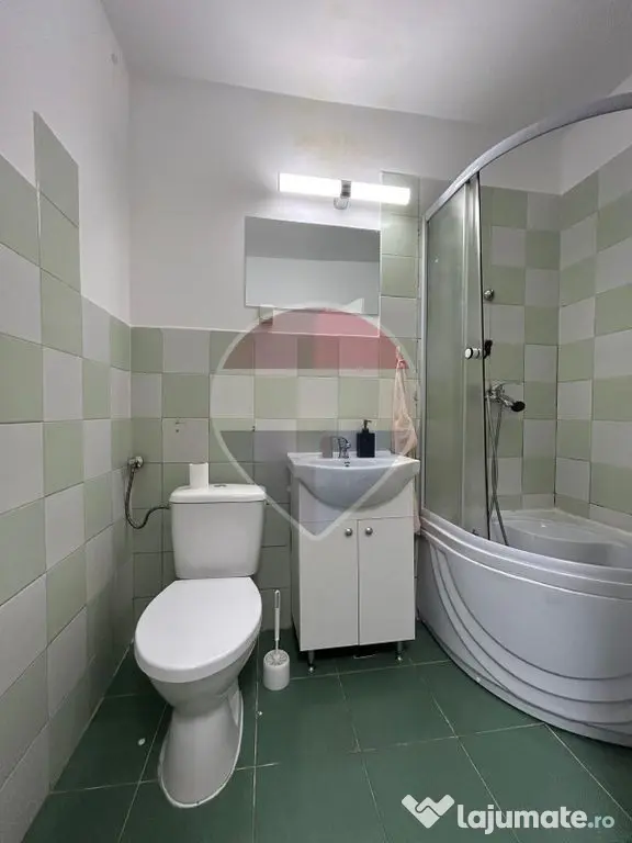 Birou 2 cam Parter înalt la 4 min Metrou Muncii - Bucuresti (Bucuresti-Ilfov)