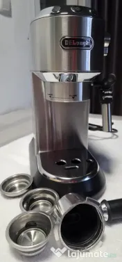 Espressor De’Longhi Dedica inox, cu spumator de lapte