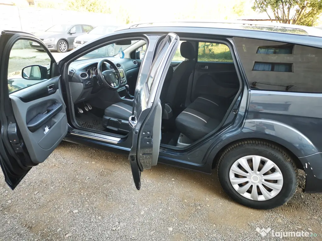 FORD Focus 2010 — imagine 7