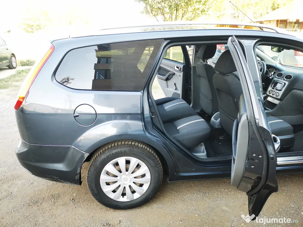 FORD Focus 2010 — imagine 8
