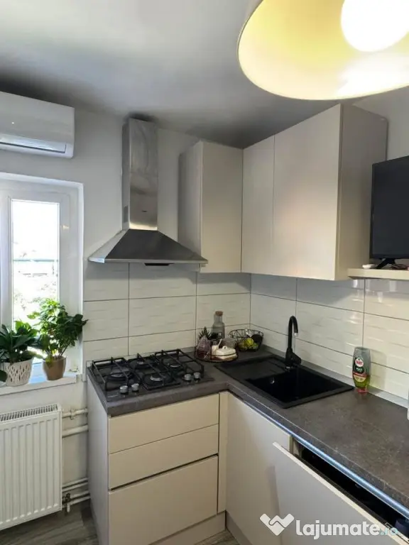 Apartament de vanzare 3 camere - Blaj (Alba)