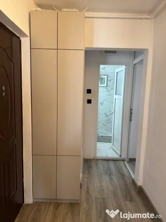 Apartament de vanzare 3 camere - Blaj (Alba)