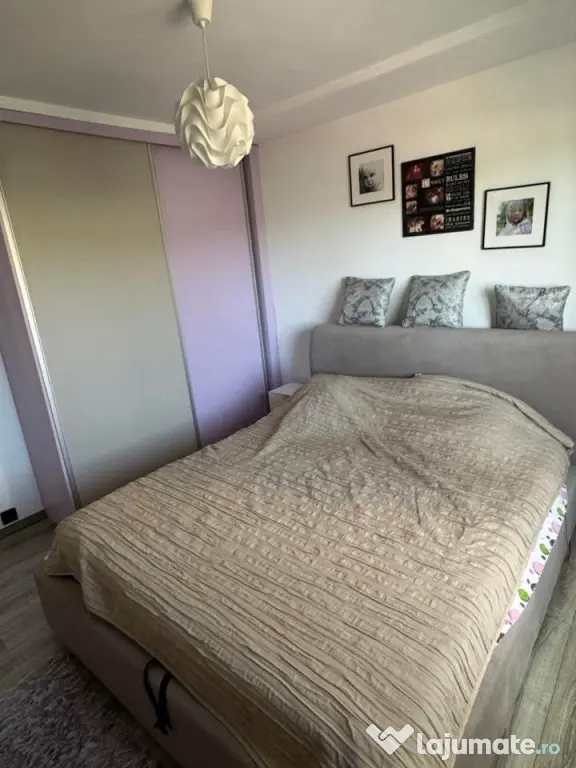 Apartament de vanzare 3 camere - Blaj (Alba)