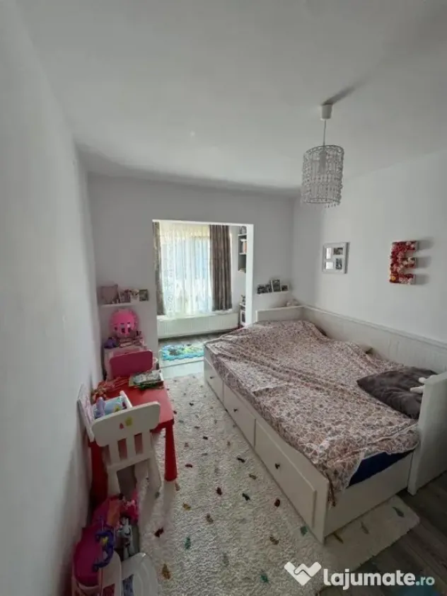 Apartament de vanzare 3 camere - Blaj (Alba)