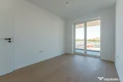 Studio Bartolomeu | 43 mp + Balcon 10 mp | Etaj 5/8 | Sală Polivalentă 