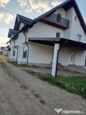 Casa duplex de vanzare ,320mp,Dornesti