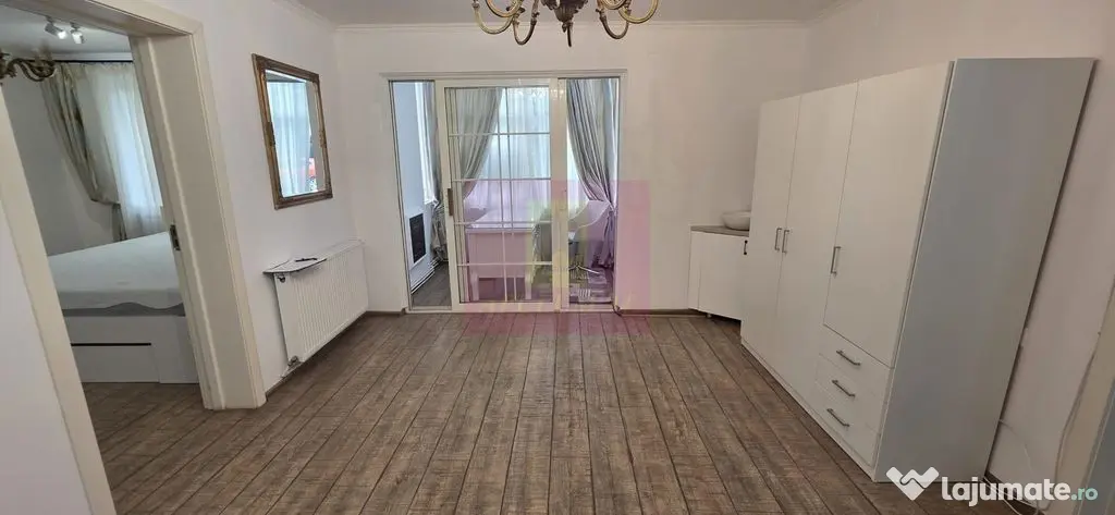 Apartament cu 2 camere, spatiu comercial – Campina, central - Campina (Prahova)