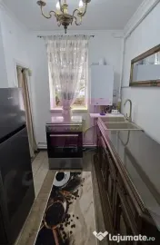 Apartament cu 2 camere, spatiu comercial – Campina, central 