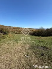 Teren intravilan de vanzare 44 ari - Budacul de Jos 
