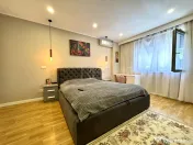 3 camere cu promenada la lac, școală internațională, par 