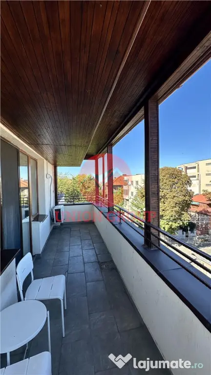 Penthouse cu Terasa Impresionanta in zona Capitol - Constanta (Constanta)
