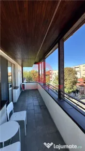 Penthouse cu Terasa Impresionanta in zona Capitol 
