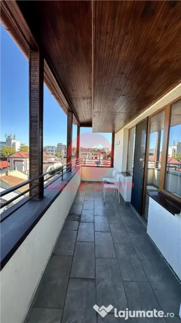 Penthouse cu Terasa Impresionanta in zona Capitol - Constanta (Constanta)