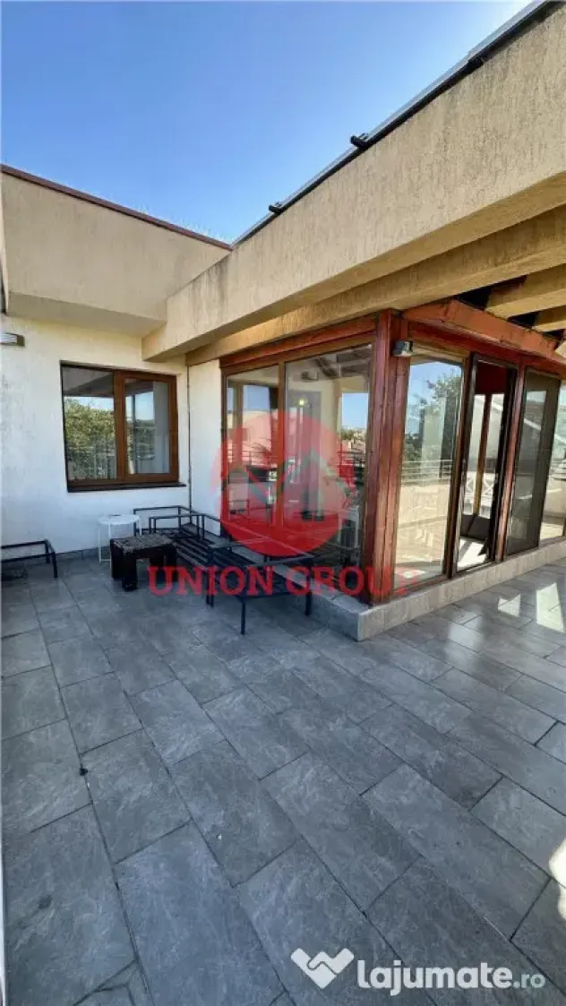 Penthouse cu Terasa Impresionanta in zona Capitol - Constanta (Constanta)