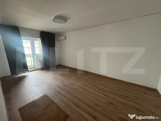 Spațiu central, renovat complet – ideal pentru birou sau - Craiova (Dolj)
