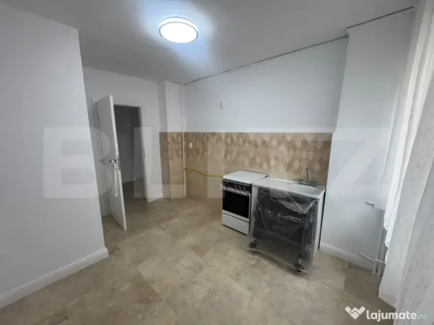 Spațiu central, renovat complet – ideal pentru birou sau - Craiova (Dolj)