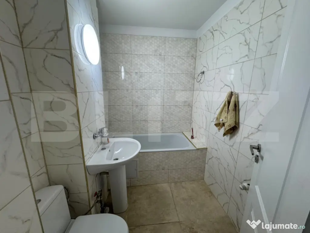 Spațiu central, renovat complet – ideal pentru birou sau - Craiova (Dolj)