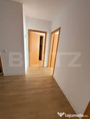 Apartament 3 camere, 2 bai, etaj intermediar, parcare, boxa, 