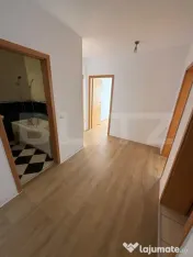 Apartament 3 camere, 2 bai, etaj intermediar, parcare, boxa, 