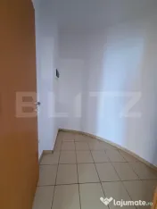 Apartament 3 camere, 2 bai, etaj intermediar, parcare, boxa, 